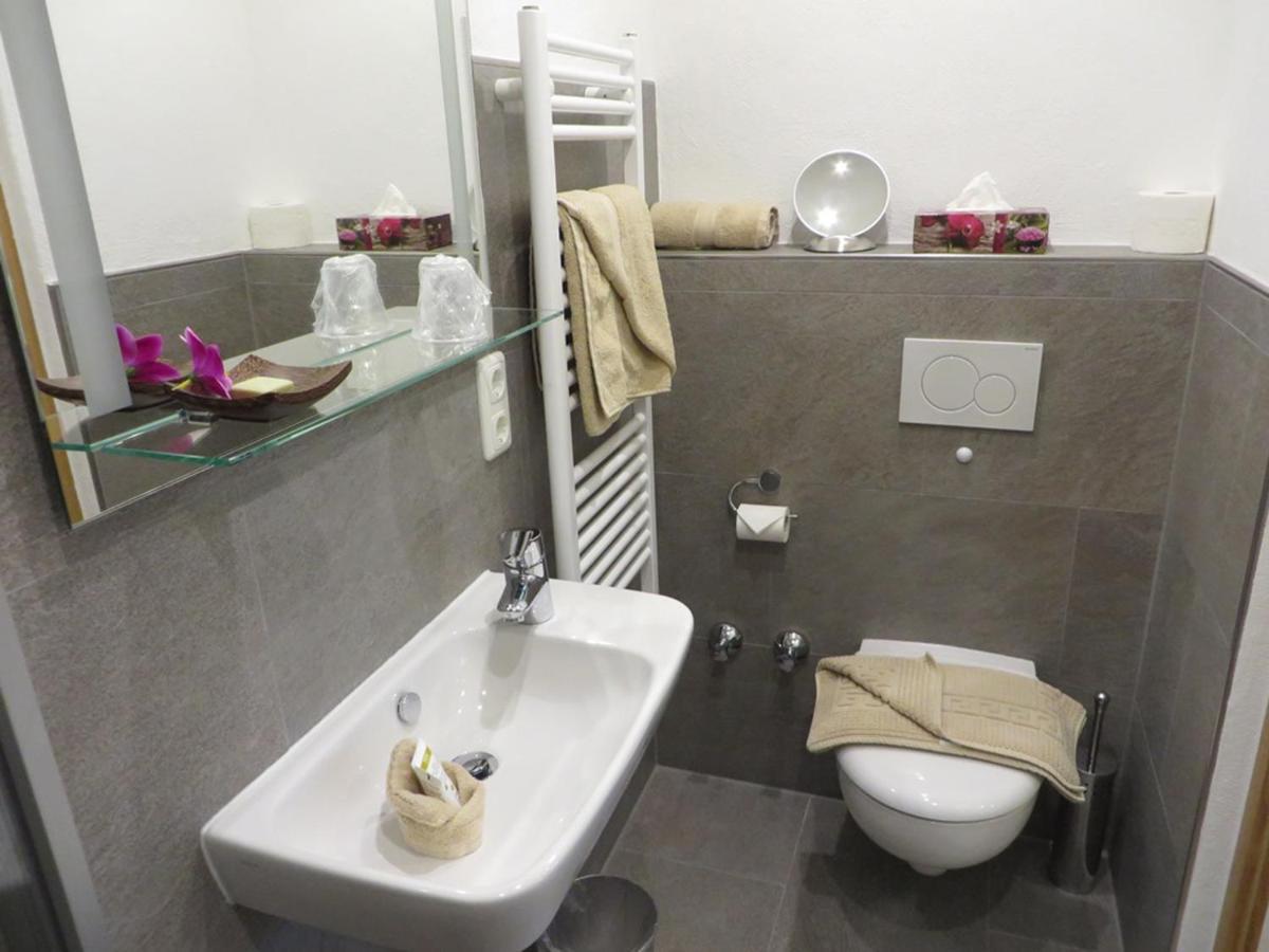 Landhof Angstl - Gaestezimmer Und Tagungsraum Hoslwang Bagian luar foto
